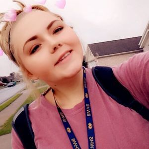 Meet your Posher, Hailey